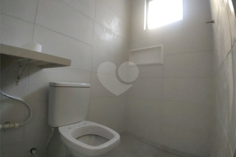 Sobrado à venda com 3 quartos, sendo 1 suíte,  em Tremembé, São Paulo, SP