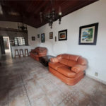 Casa à venda com 4 quartos, sendo 1 suíte, em Indaiá, Caraguatatuba, SP