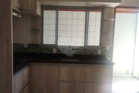 Casa à venda com 3 quartos, sendo 1 suíte, em Parque Industrial, São José dos Campos, SP
