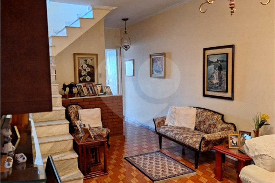 Sobrado à venda com 3 quartos, sendo 1 suíte, em Vila Gustavo, São Paulo, SP