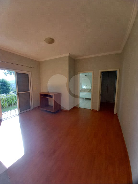 Casa à venda com 5 quartos, sendo 3 suítes, no condomínio Vinhas da Vista Alegre - Lado Sede, Vinhedo - SP