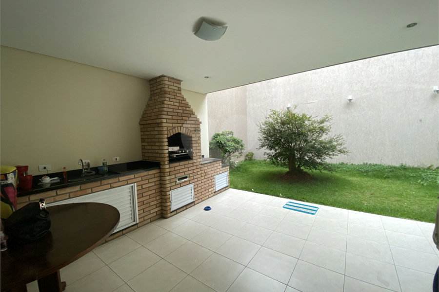 Sobrado à venda com 3 quartos, sendo 1 suíte,  em Jardim Vila Galvão, Guarulhos, SP