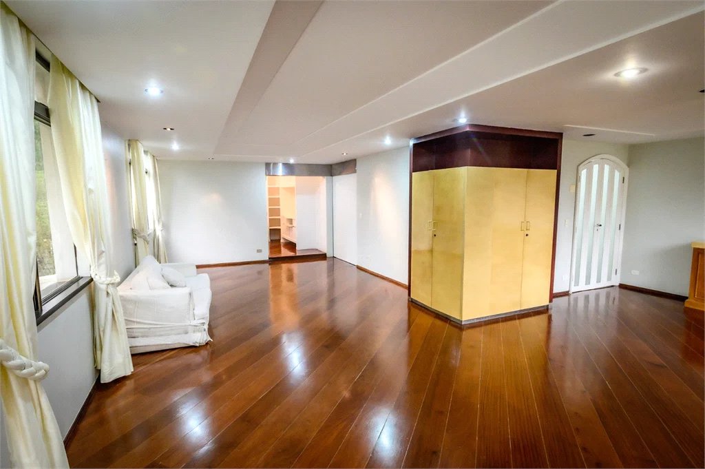 VENDE ALTO PADRÃO - APTO 220.00M² - 3 DORMS. 3 SUÍTES 3 VAGAS - MORUMBI