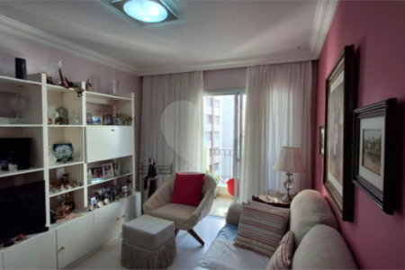 Apartamento à venda com 3 quartos, sendo 1 suíte,  em Indianópolis, São Paulo, SP