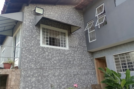 Chácara à venda com 5 quartos, sendo 1 suíte, em Jardim Marabá, Itapetininga, SP