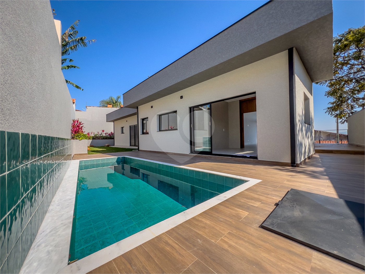 Casa à venda com 3 suítes em Jardim Paulista, Atibaia, SP