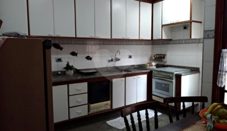 Sobrado à venda com 2 quartos, sendo 1 suíte,  em Santa Teresinha, São Paulo, SP