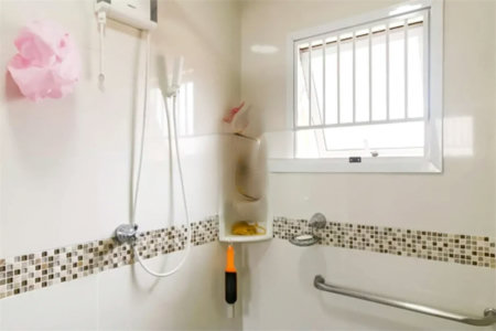 Sobrado à venda com 4 quartos, sendo 1 suíte, em Vila Sônia, São Paulo, SP
