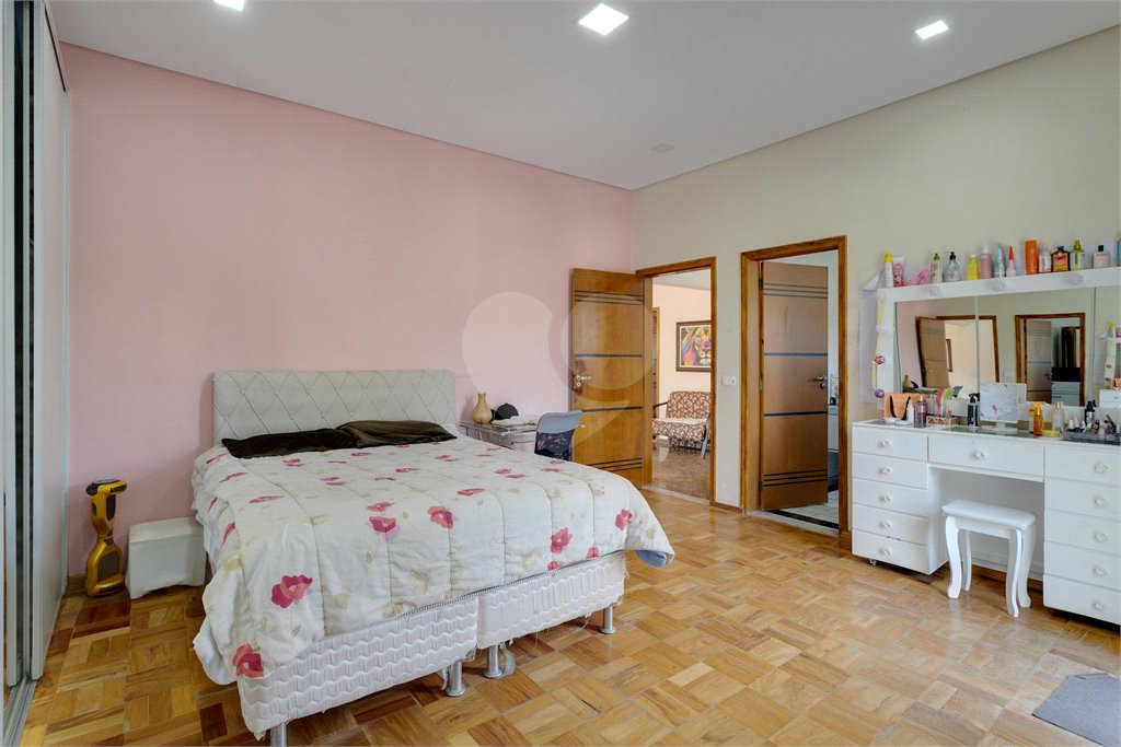 Casa à venda com 5 suítes em Jardim Marajoara, São Paulo, SP
