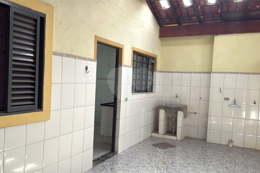 Casa a venda, composta por 2 casas separadas no Jaraguá em Piracicaba - SP.