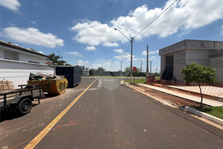 Terreno Condomínio Recanto dos Sabias