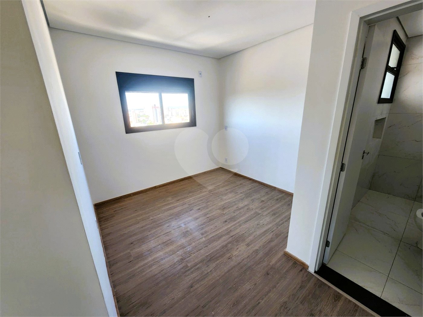 Apartamento à venda ou para alugar com 3 suítes em Vila Lucy, Sorocaba, SP