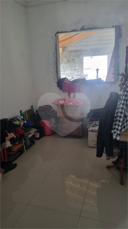 Sobrado à venda com 4 quartos, sendo 2 suítes,  em Conjunto Residencial Álvaro Bovolenta, Mogi das Cruzes, SP