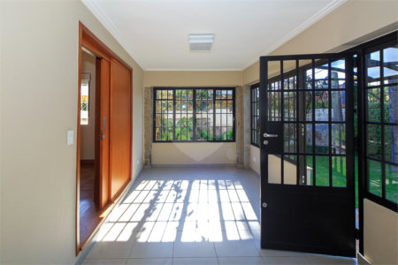 Casa Térrea à venda com 3 quartos, sendo 1 suíte, em Alto da Boa Vista, São Paulo, SP