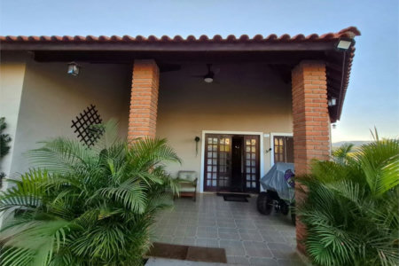 Chácara com 3 dormitórios à venda, 1200 m² por R$ 870.000,00 - Condomínio Ninho Verde II - Pardinho/SP