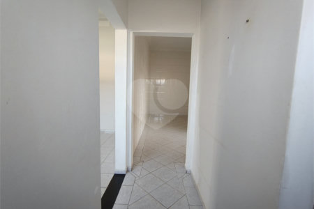 Casa à venda com 3 quartos, sendo 1 suíte, em Vila Assis, Sorocaba, SP