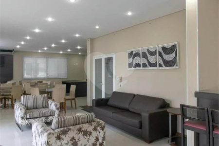Apartamento à venda com 3 quartos, sendo 1 suíte, em Vila Maria Alta, São Paulo, SP