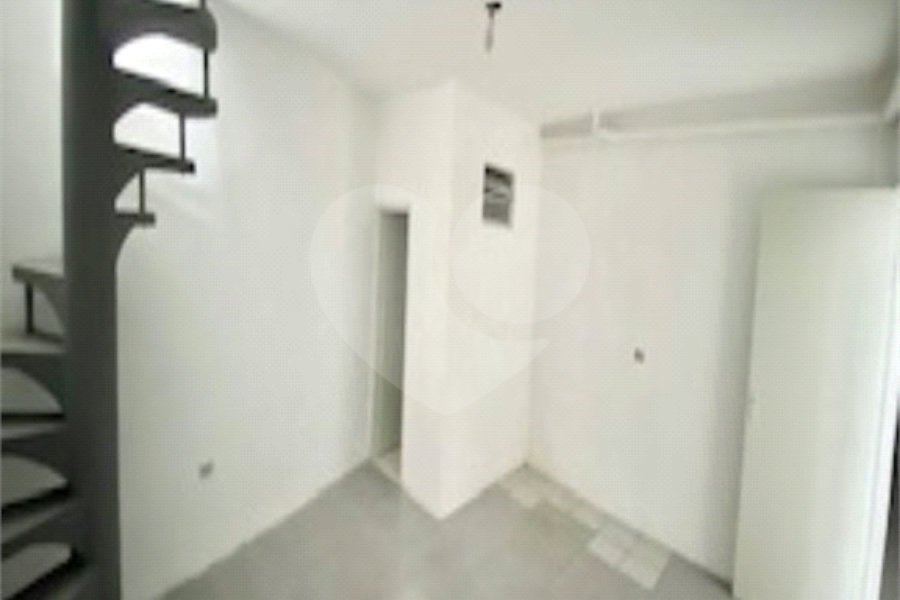 Sobrado à venda com 3 quartos, sendo 1 suíte, em Vila Guilherme, São Paulo, SP