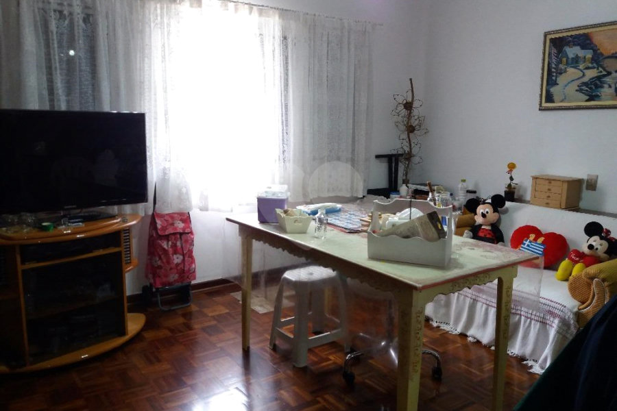 Sobrado à venda ou para alugar com 3 quartos, sendo 1 suíte, em Anália Franco, São Paulo, SP