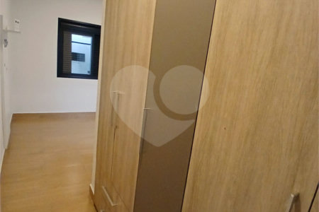 Casa à venda com 3 quartos, sendo 1 suíte, no condomínio Jardim, Sorocaba - SP