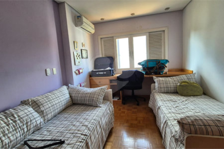 Casa à venda com 4 suítes no condomínio Vivenda do Lago, Sorocaba - SP