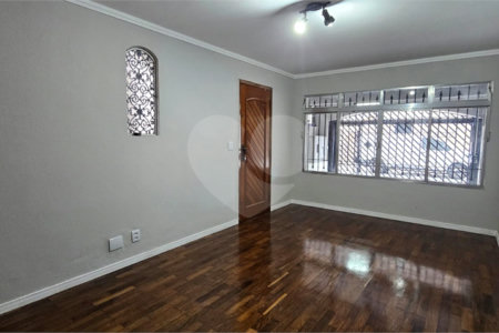 Sobrado à venda com 3 quartos, sendo 2 suítes, em Ferreira, São Paulo, SP