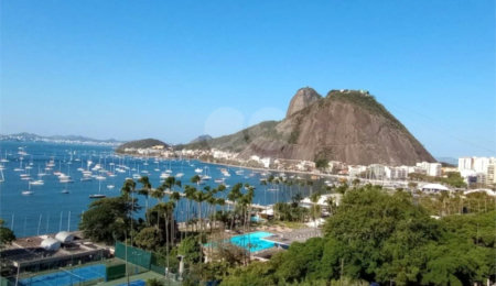 Cobertura à venda com 2 quartos, sendo 1 suíte,  em Botafogo, Rio de Janeiro, RJ