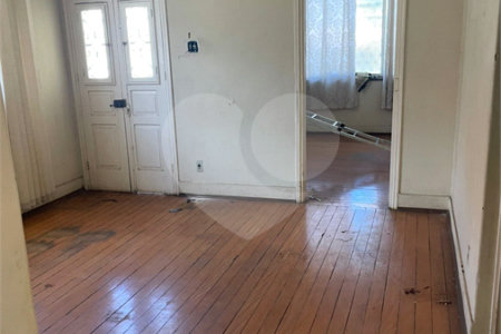 Casa à venda com 3 quartos no Centro, Araraquara, SP