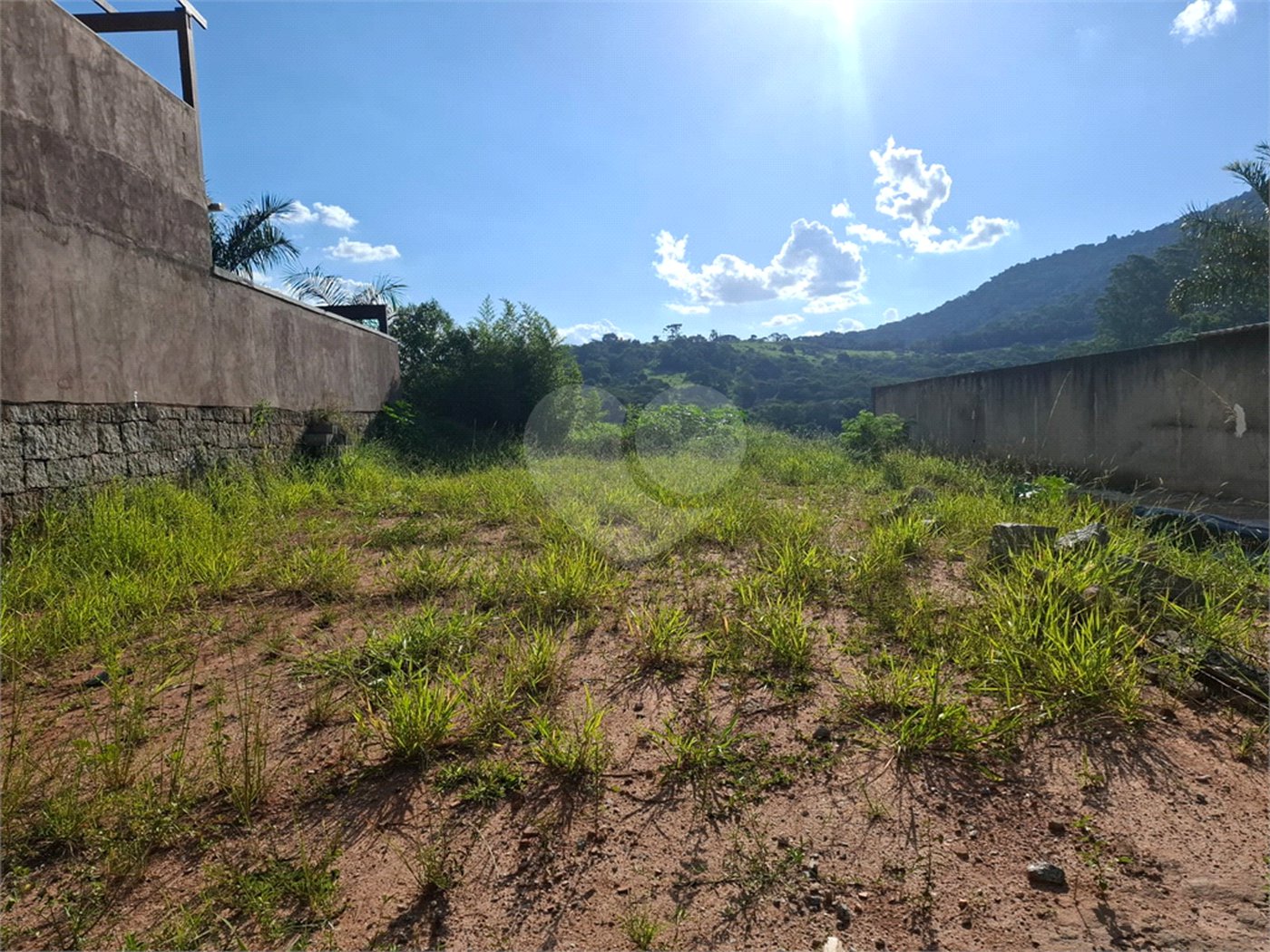 Terreno à venda no condomínio Itaguaçu da Cantareira, São Paulo - SP