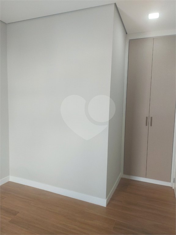Casa à venda com 3 quartos, sendo 1 suíte,  no condomínio Gardenville, Itu - SP
