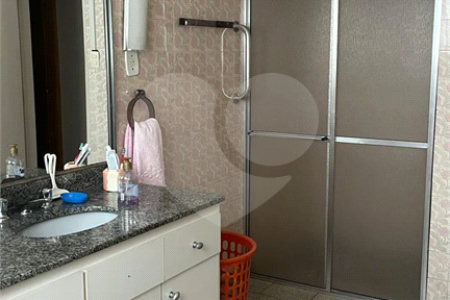 Casa à venda com 3 quartos, sendo 2 suítes, em Lapa, São Paulo, SP