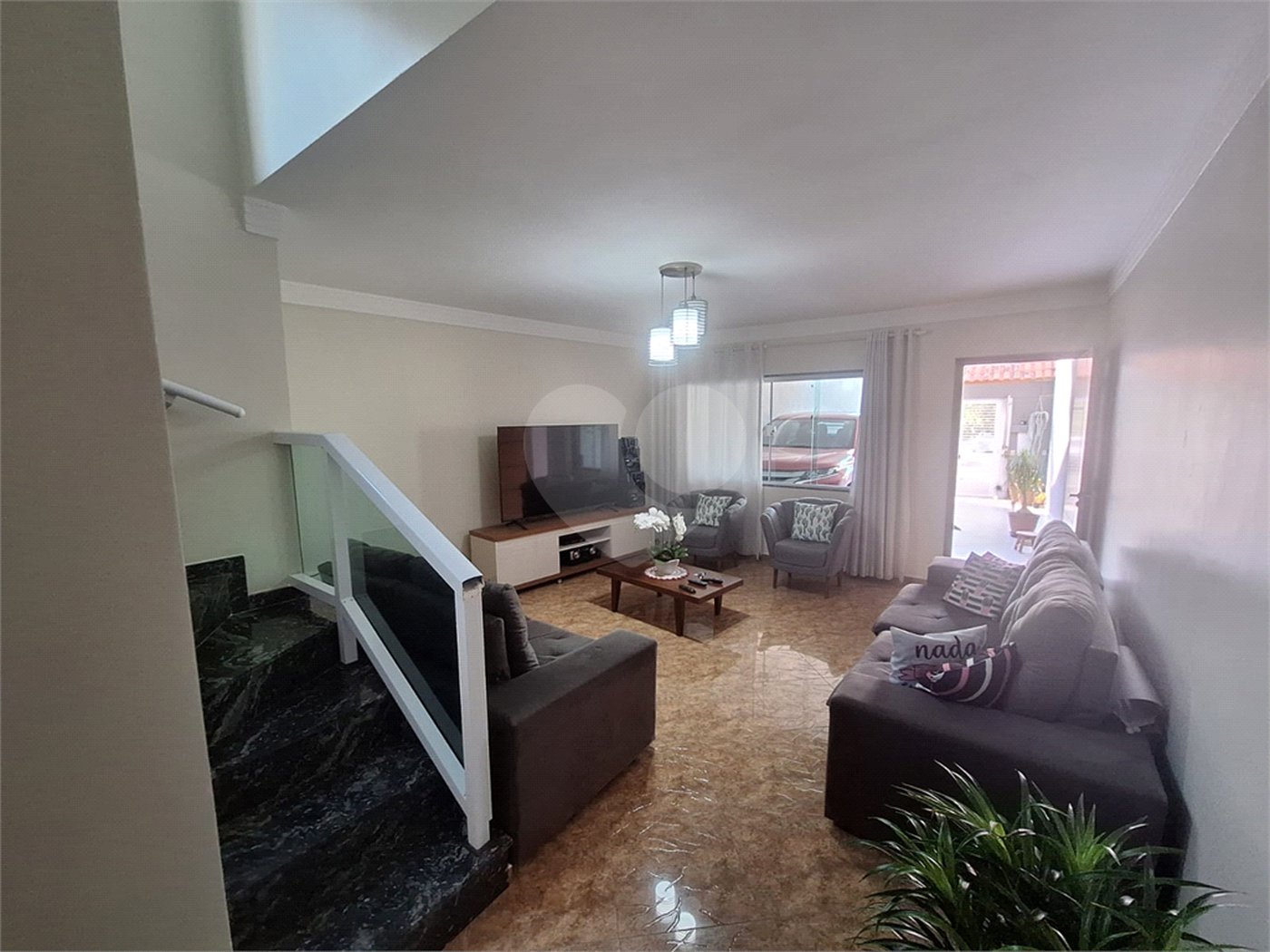 Sobrado à venda com 4 quartos, sendo 1 suíte,  em Vila São Geraldo, São Paulo, SP