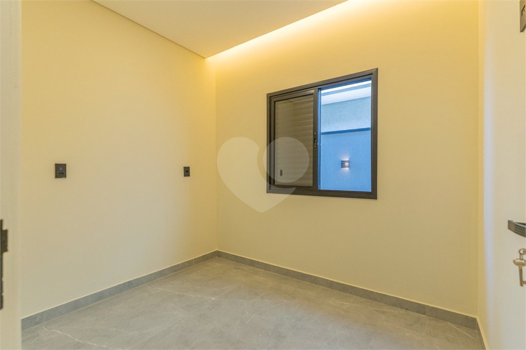 Casa à venda com 3 quartos, sendo 1 suíte, no condomínio Reserva do Vale, Caçapava - SP