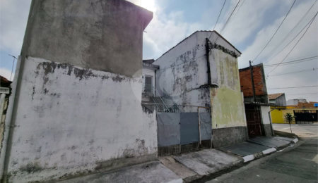 Sobrado à venda com 2 quartos, sendo 1 suíte,  em Vila Urupês, Suzano, SP