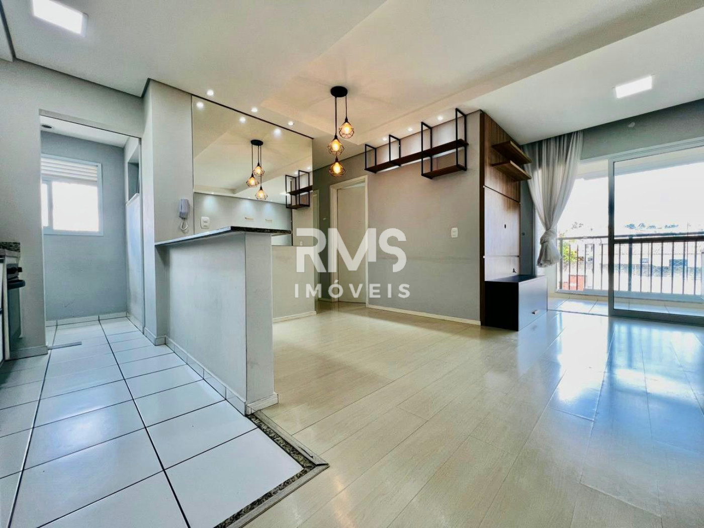 Apartamento à venda com 3 quartos, sendo 1 suíte, no condomínio Residencial Ilhas Mediterrâneo, Itu - SP