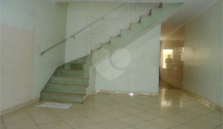 Sobrado à venda com 3 quartos em Jardim Peri, São Paulo, SP