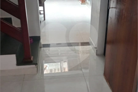 Casa à venda com 3 quartos, sendo 1 suíte, no condomínio Mirante de São Bernardo, São Bernardo do Campo - SP