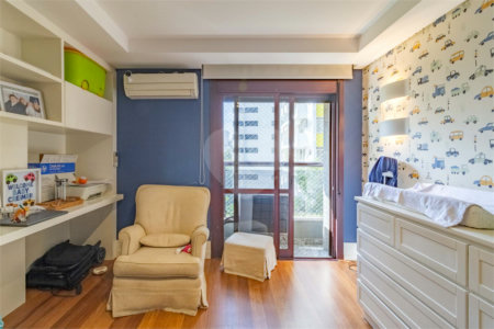 Apartamento à venda com 4 quartos, sendo 3 suítes, em Santa Cecília, São Paulo, SP
