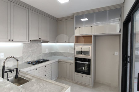 Casa à venda com 3 suítes no condomínio Residencial Viena, Indaiatuba - SP