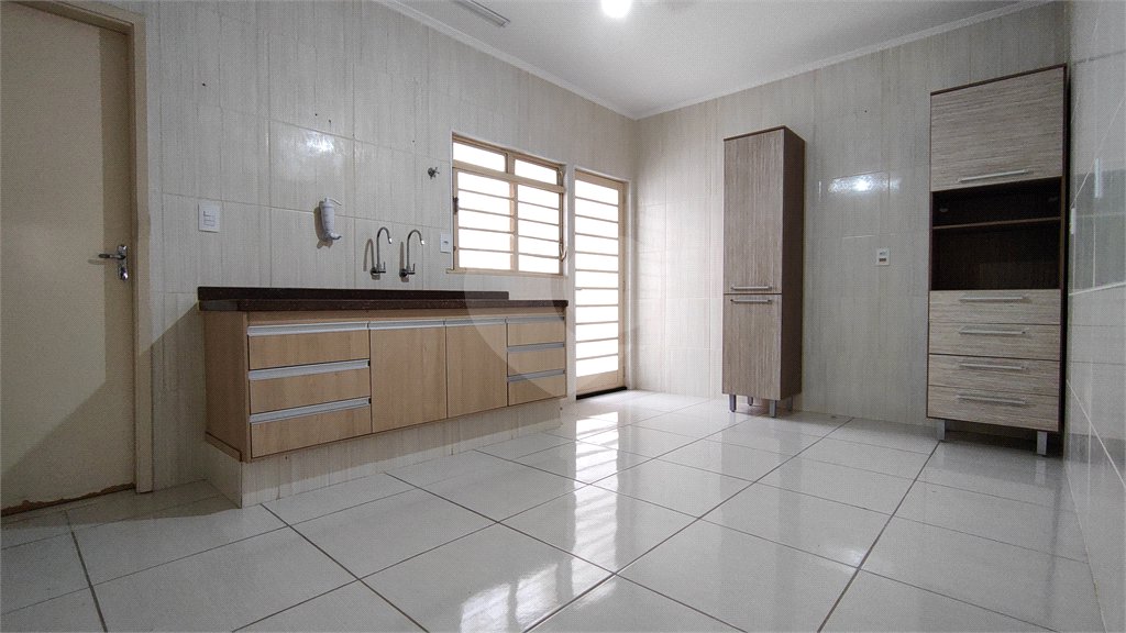 Casa à venda com 3 quartos, sendo 1 suíte, no Centro, Itu, SP