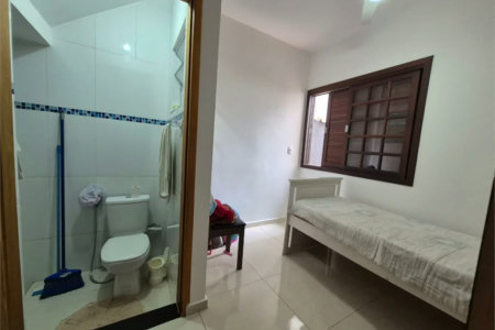 Casa à venda com 4 quartos, sendo 1 suíte,  no condomínio Residencial Alto da Lapa II, São Paulo - SP