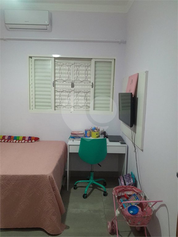 Casa à venda com 3 quartos, sendo 1 suíte, em Recanto das Flores, Ribeirão Preto, SP