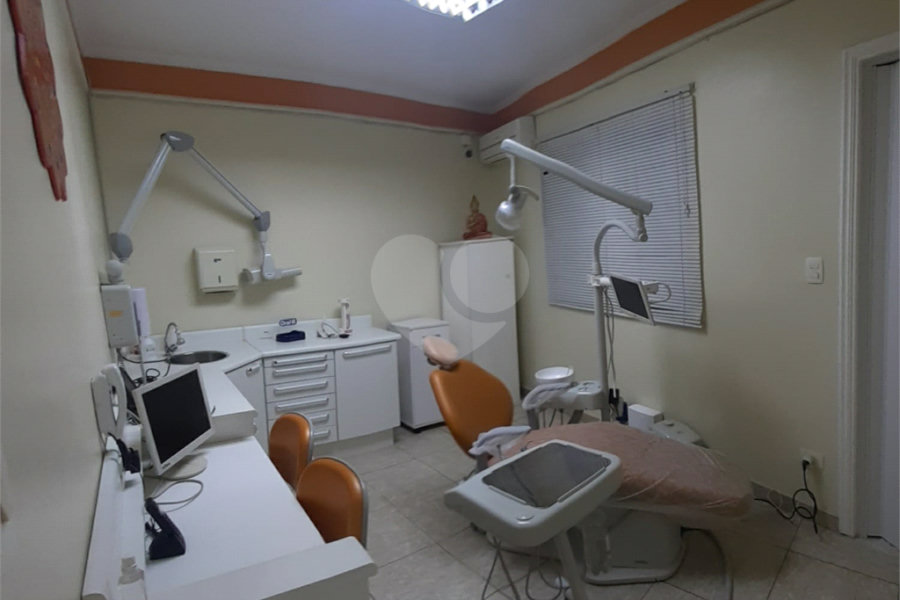 Casa para alugar com 3 quartos no condomínio Diva da Silva, São Paulo - SP