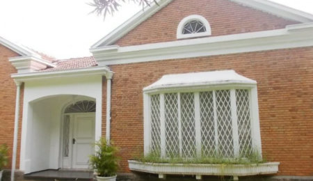 Casa à venda com 3 quartos, sendo 1 suíte,  no condomínio Praça Pero Vaz de Caminha,260, São Paulo - SP
