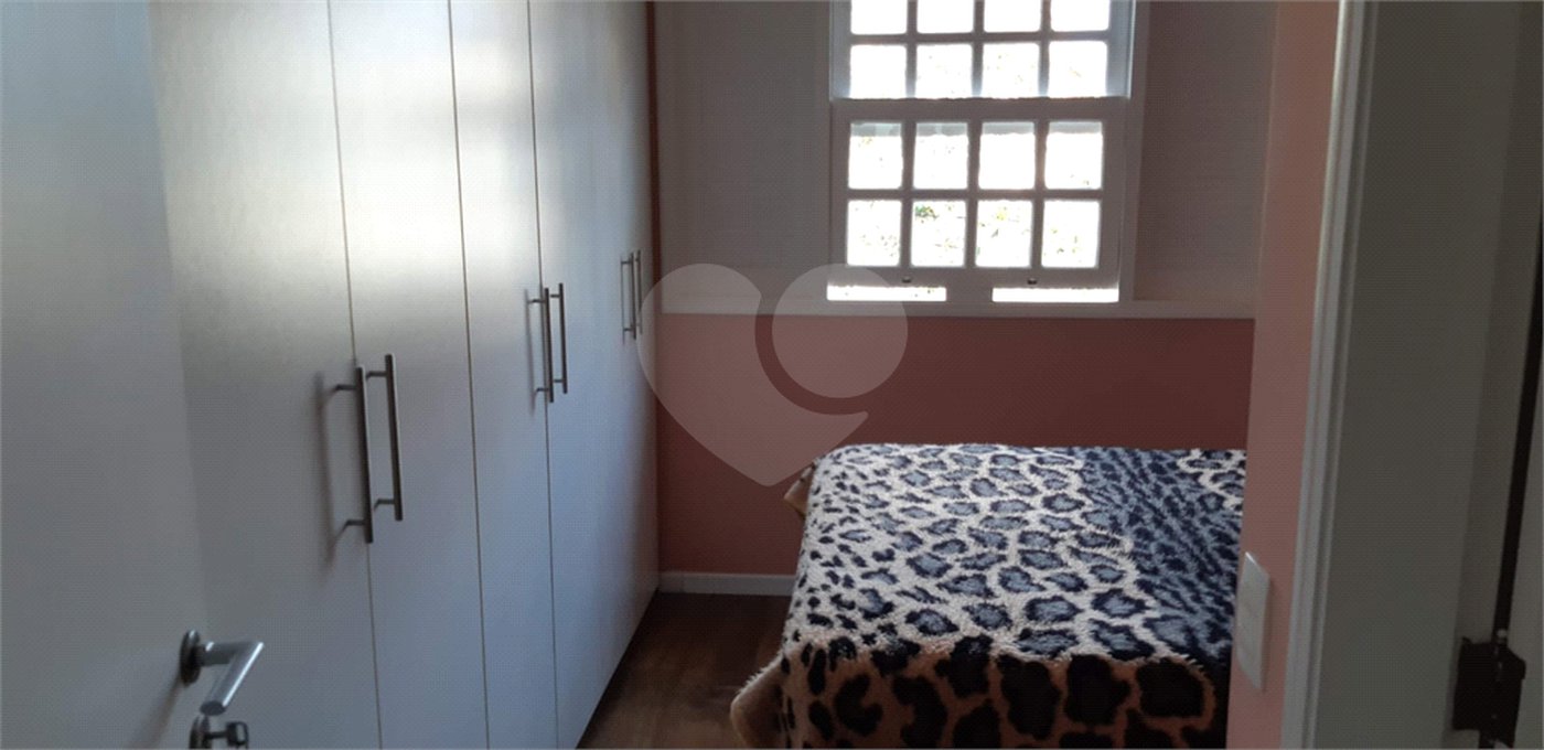 Casa à venda com 3 quartos, sendo 1 suíte, no condomínio Reserva das Flores - Casas, Guarulhos - SP