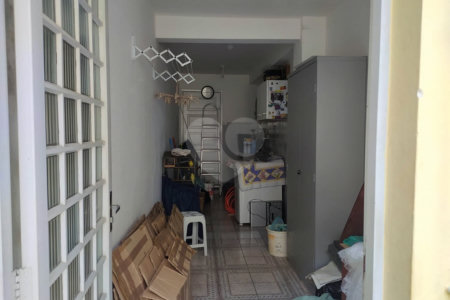 Casa à venda com 6 quartos, sendo 2 suítes, em Chora Menino, São Paulo, SP