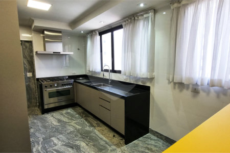 Apartamento à venda com 4 quartos, sendo 3 suítes, em Santana, São Paulo, SP