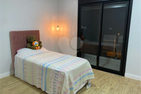 Casa à venda com 3 quartos, sendo 1 suíte,  no condomínio Residencial Mantova, Indaiatuba - SP