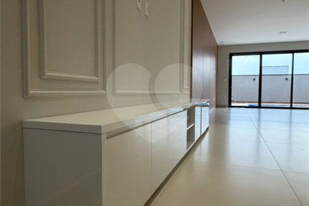 Casa à venda com 3 suítes no condomínio Villa do Sol, Valinhos - SP