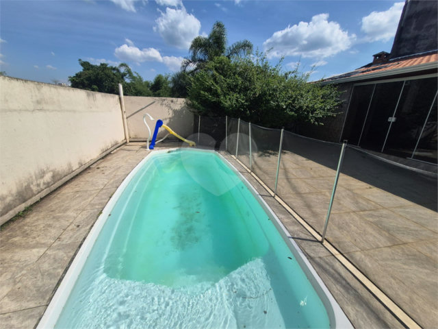 Casa à venda com 4 quartos, sendo 1 suíte,  em Chácara Arantes, Mairiporã, SP